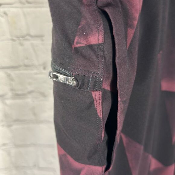 Lululemon THE Linerless Shorts Medium Black Gym Shorts Pockets drawstring - Picture 7 of 9